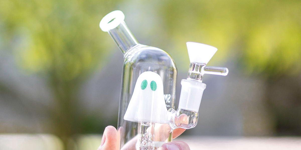 The Top 5 Advantages of Using a Bong – Tako Glass