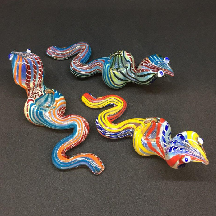 6" Snake Insideout Pipe [PIP979]