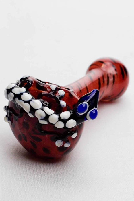 4.5 inches soft glass lizard hand pipe - bongoutlet.com